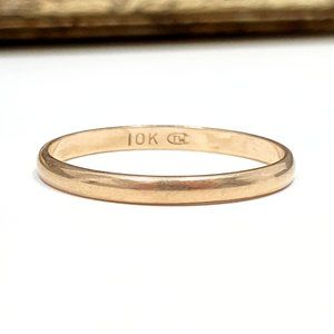 10k Solid Yellow Gold 2mm Band Estate Ring (Size 7.75)